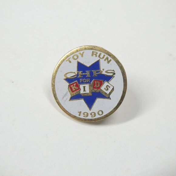 CHP’s For Kids Toy Run 1990 Vintage Lapel Pin - Picture 1 of 3